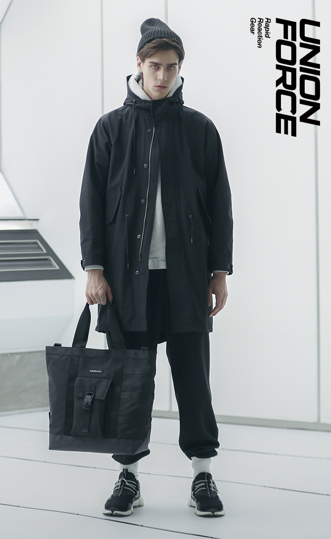 techwear tote bag