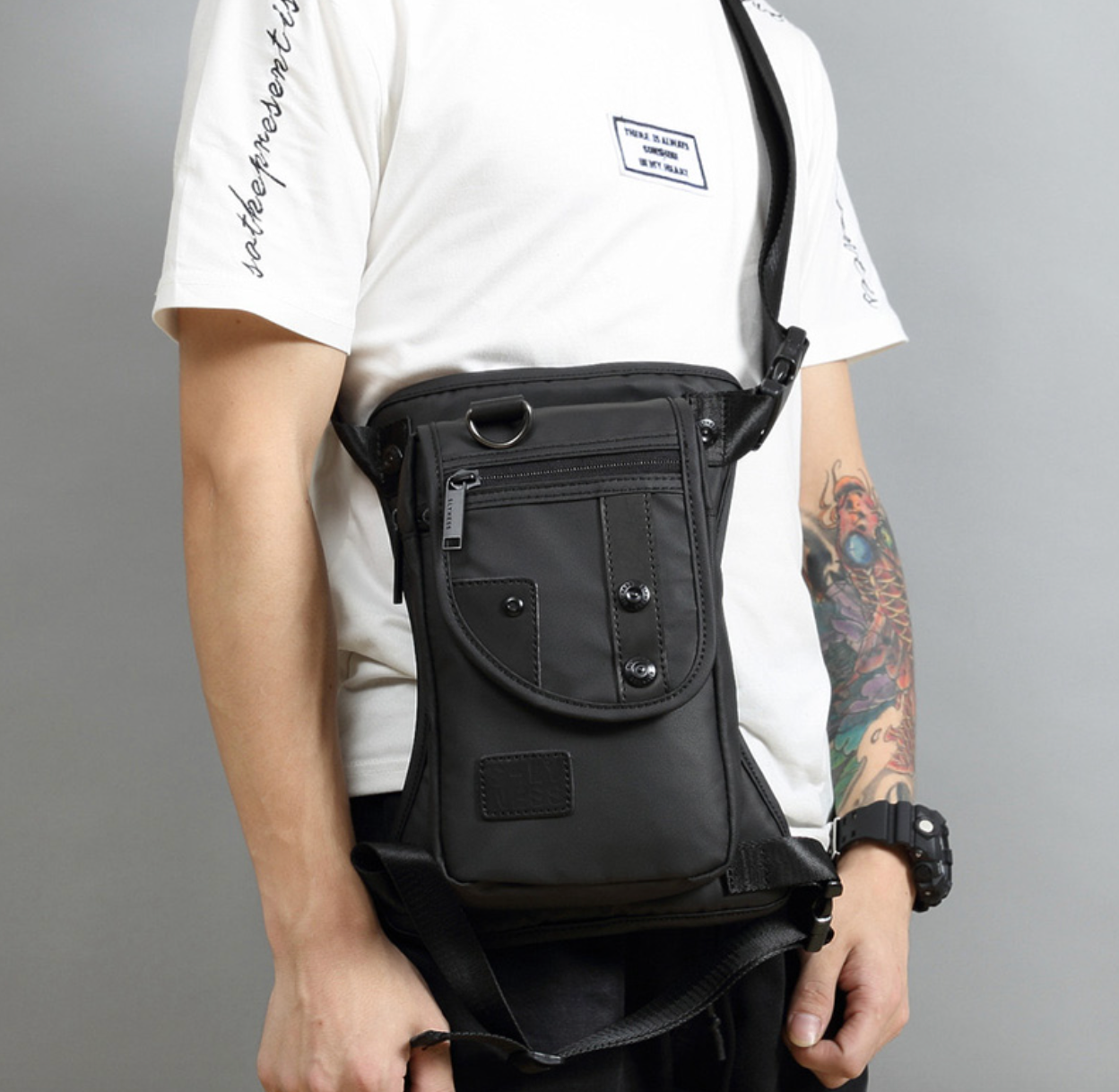 techwear leg holster