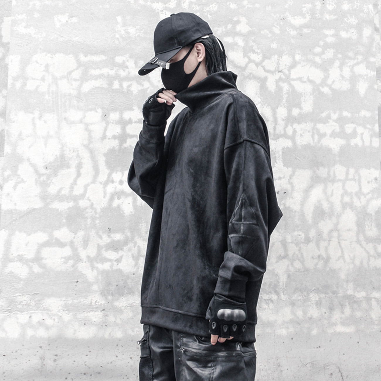 techwear pullover