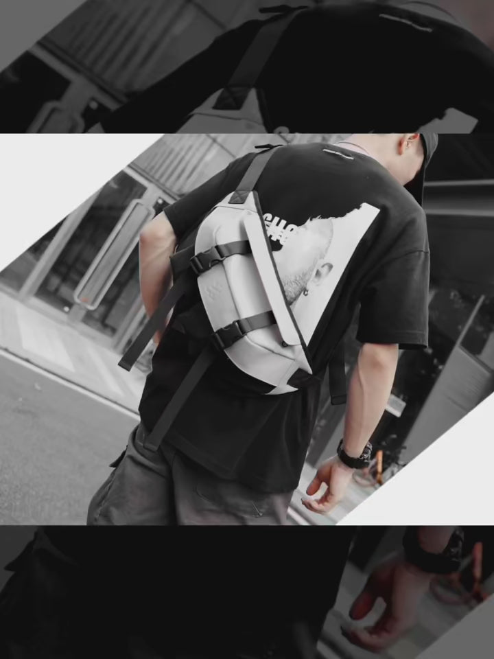 messenger bag techwear