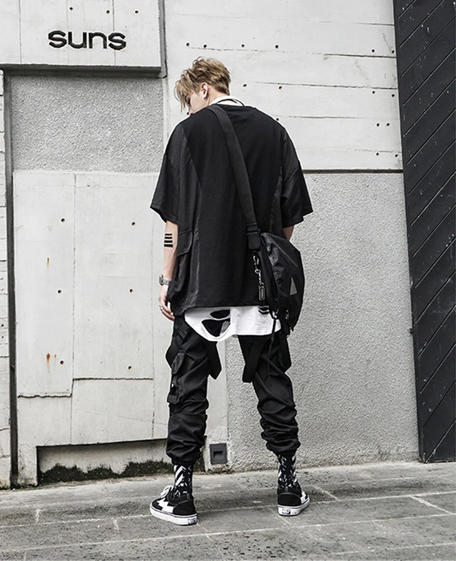 tapered cargo pants techwear