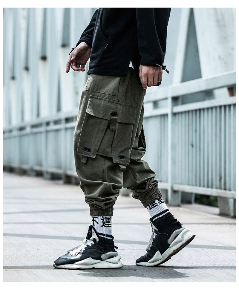 techwear cargo pants