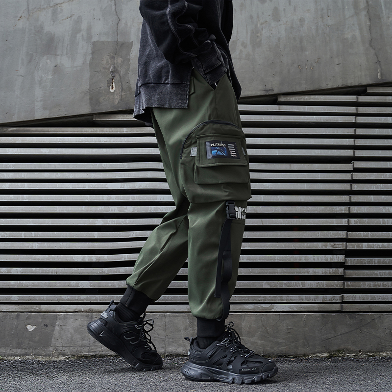 techwear cargo trousers