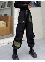 women's high-waisted black cargo pants - Vignette | OFF-WRLD